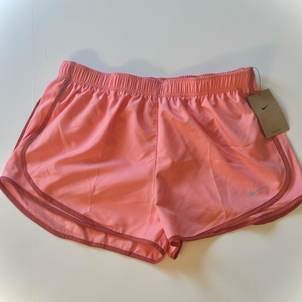 Nike Women’s dri-fit Shorts XL NWT